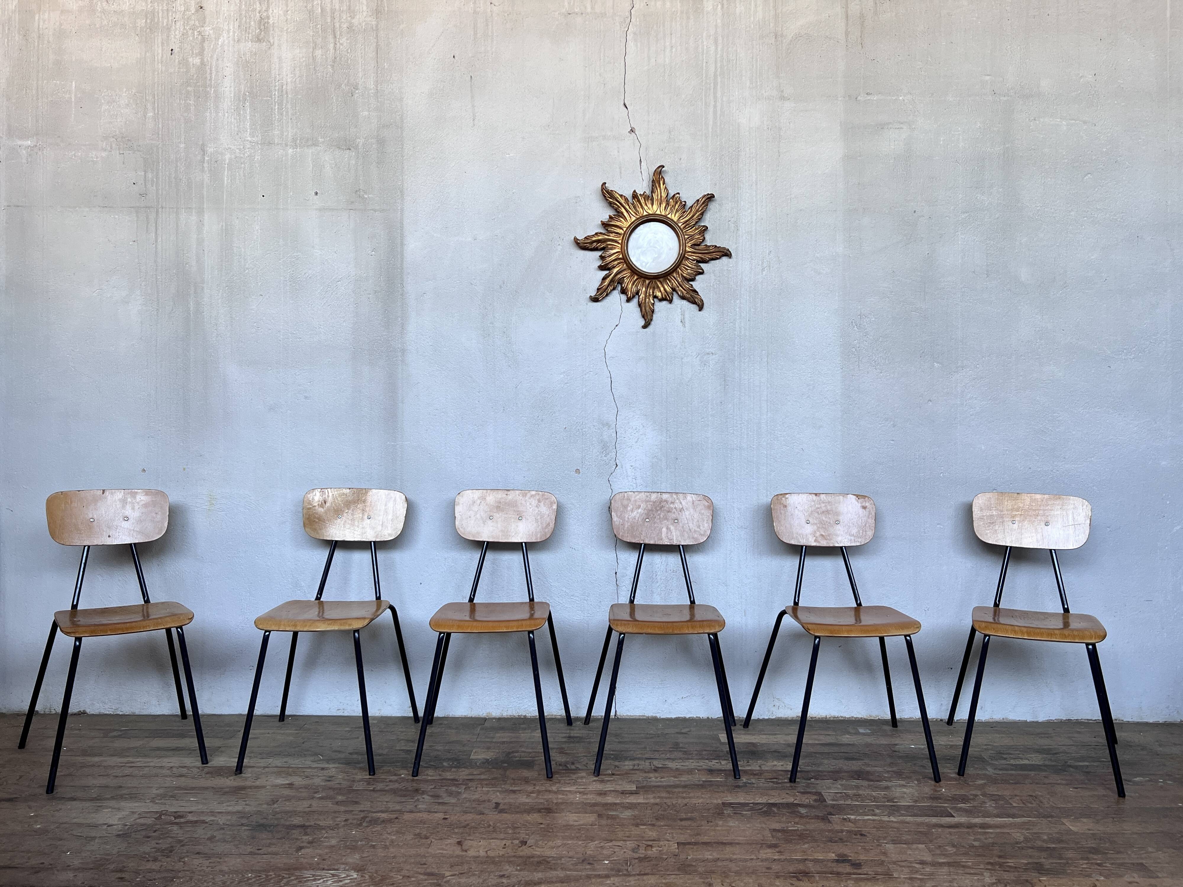 Series of 6 vintage chairs