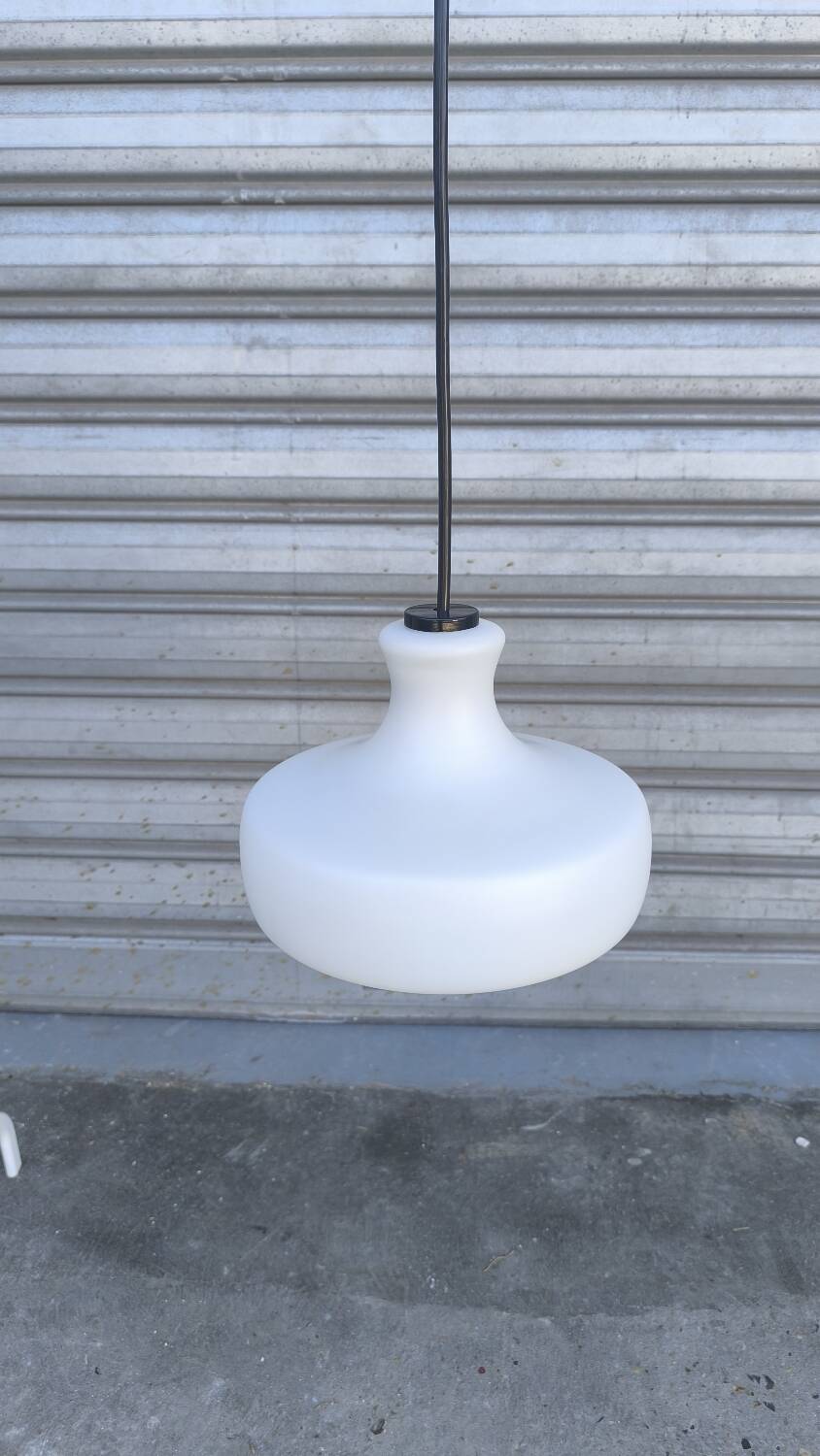 Suspension scandinave en verre opalin blanc