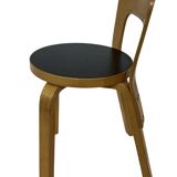 Chaise vintage modèle 65 par Alvar Aalto pour Artek (Linoléum noir)