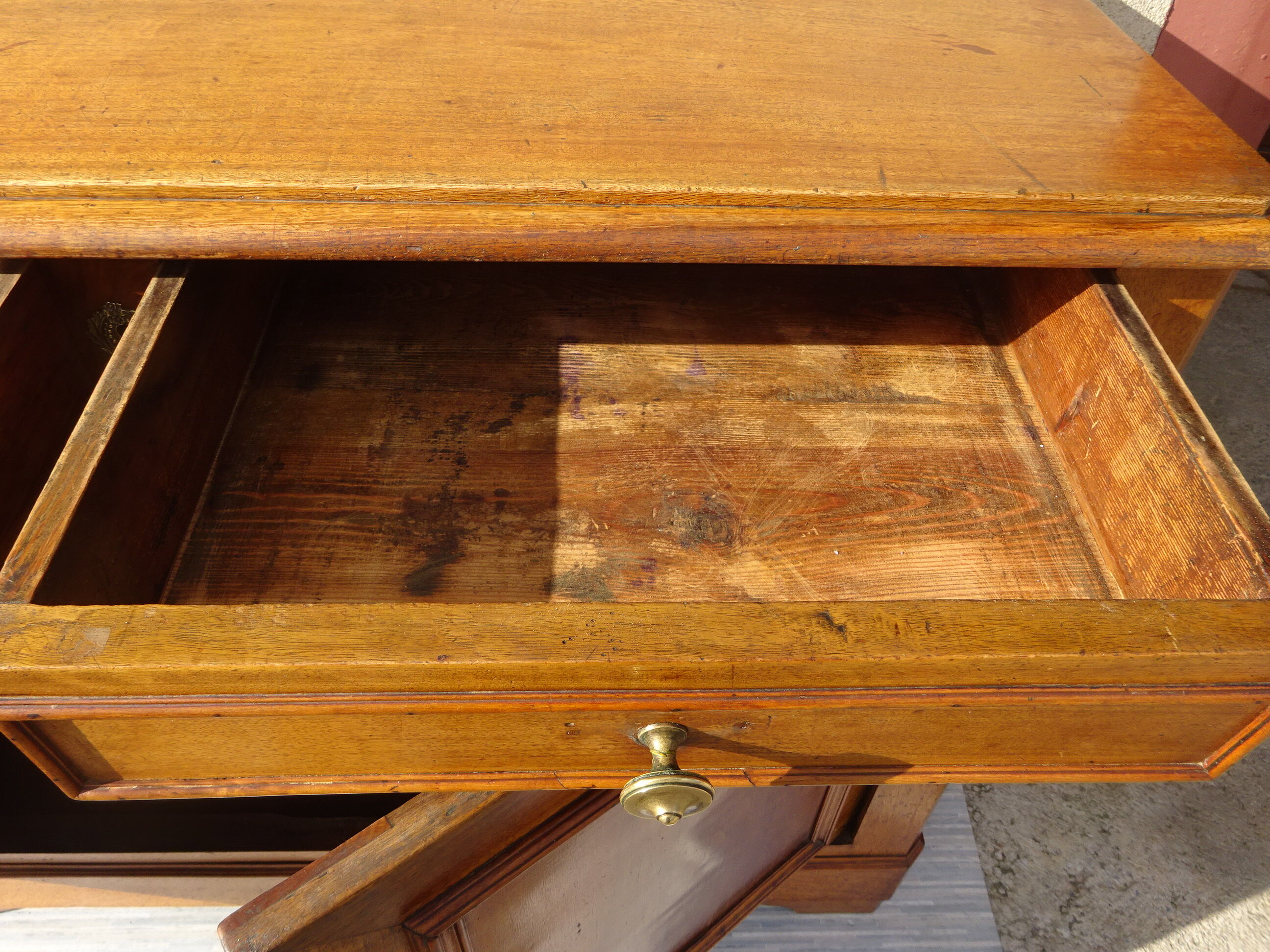 Louis-Philippe sideboard, late nineteenth, walnut