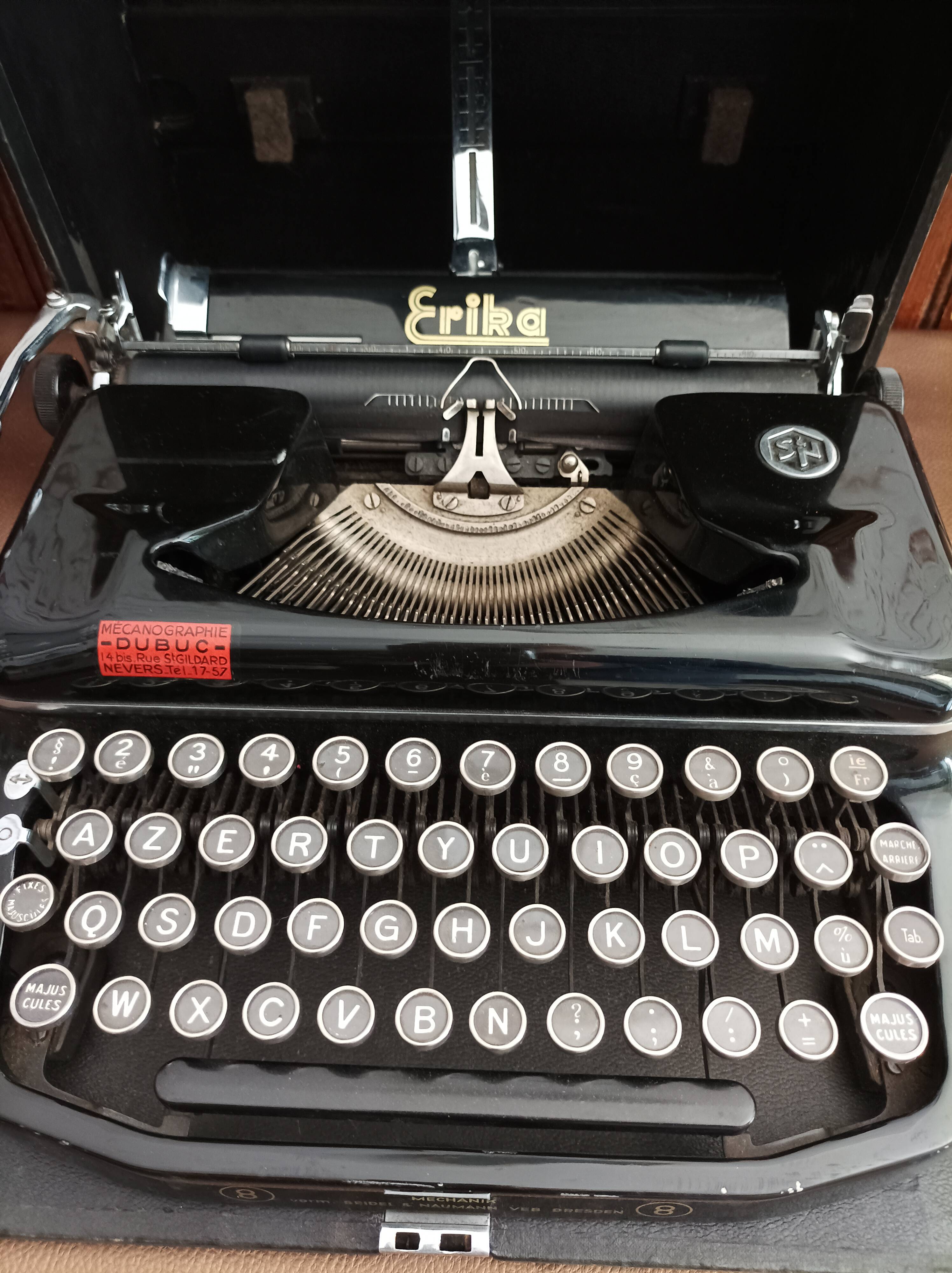 Old erika model m typewriter + instructions + box