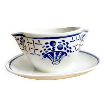 Badonviller iron earth gravy boat