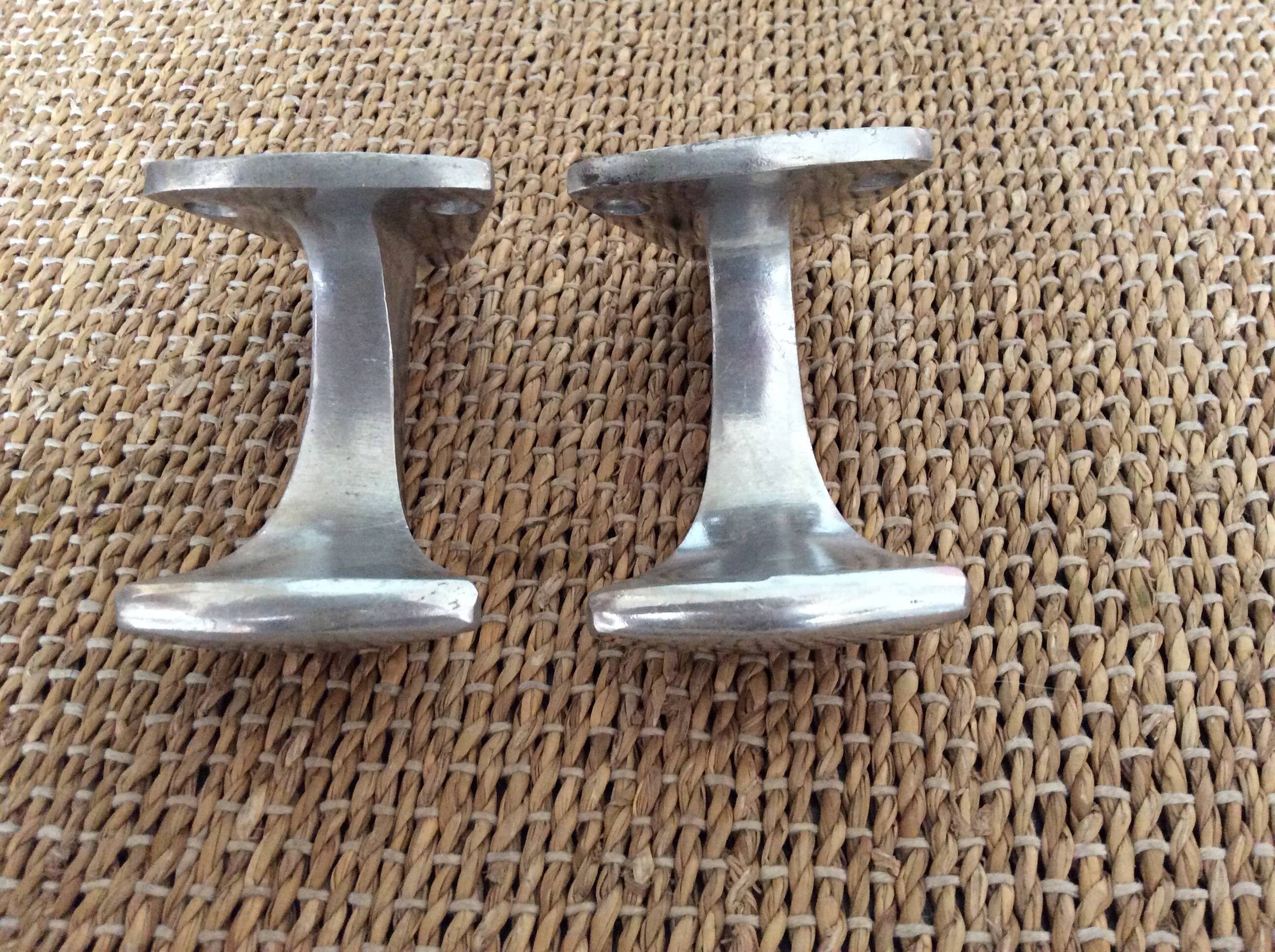 Patères en aluminium