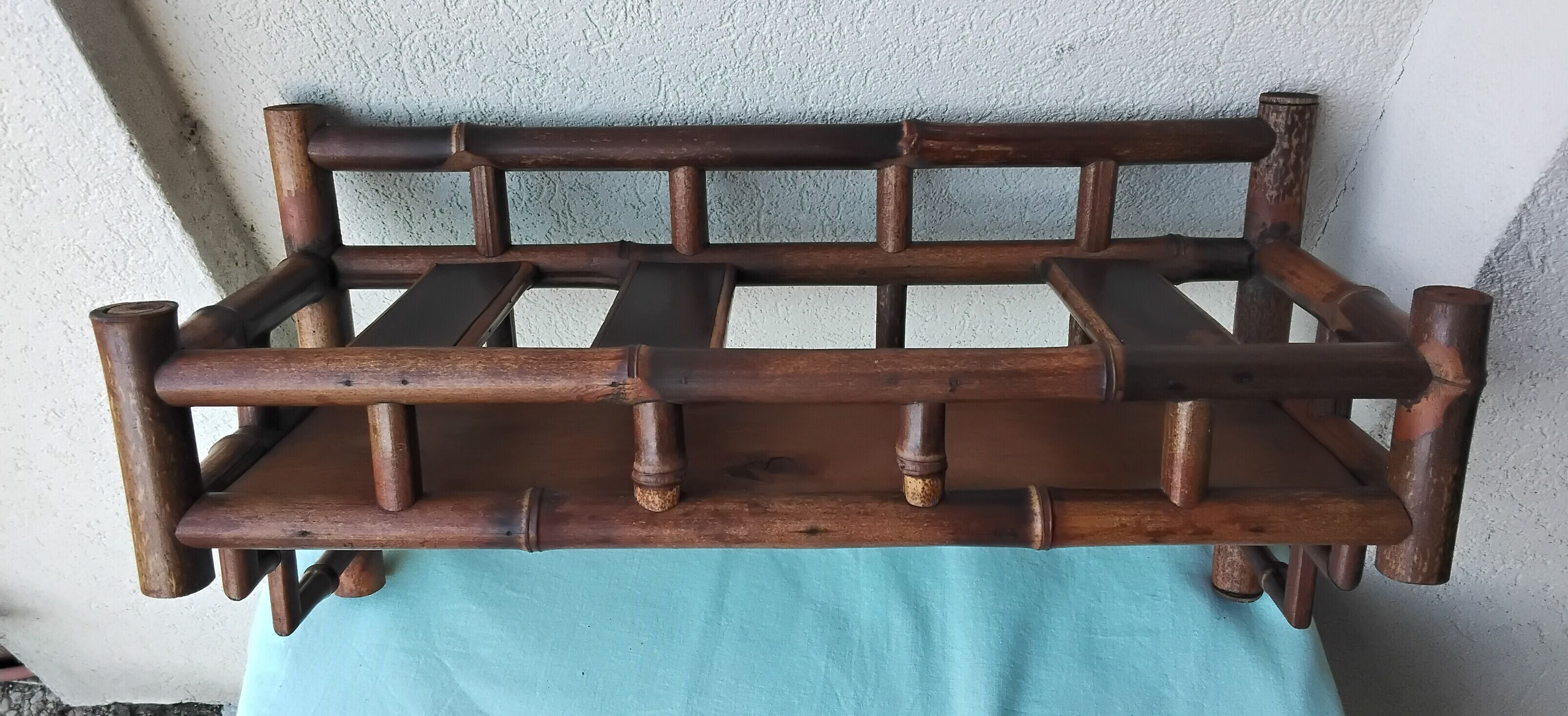 Bamboo shelf in Asian style