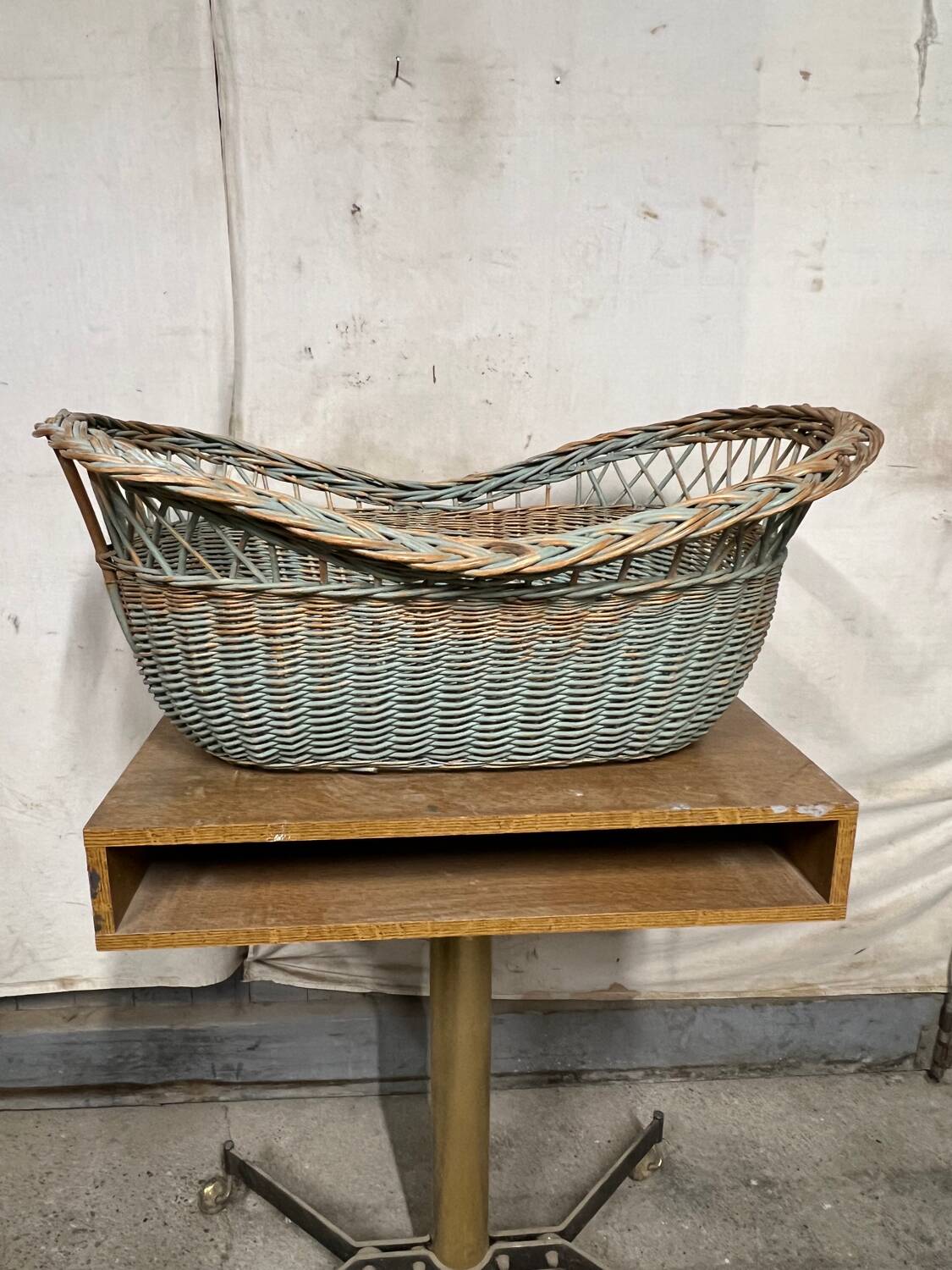 Rattan laundry basket