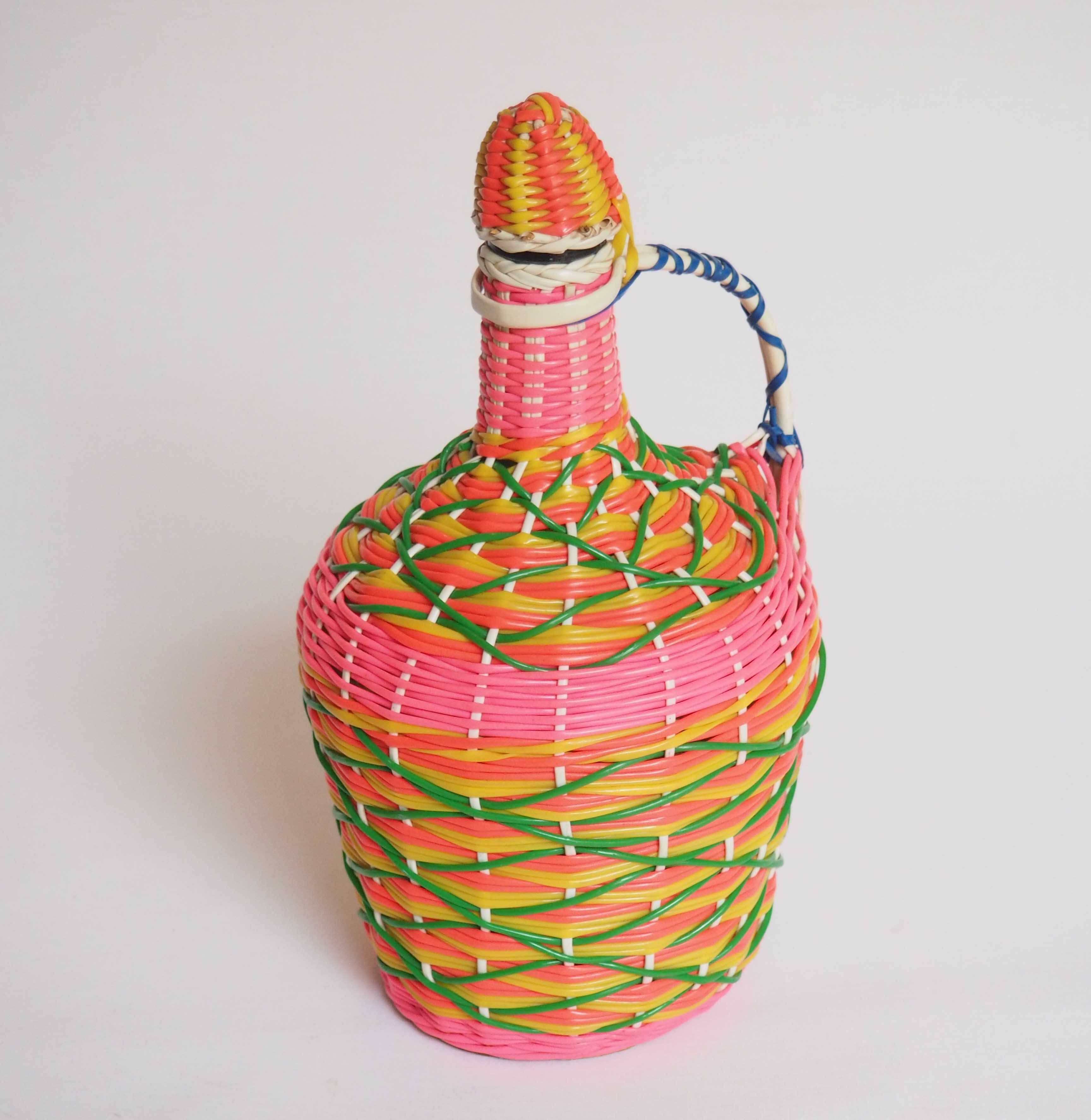 Multicolored scoubidou bottle
