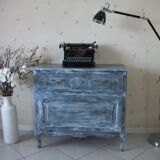 Shabby chic furniture
