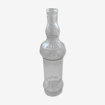 Moulded glass bottle