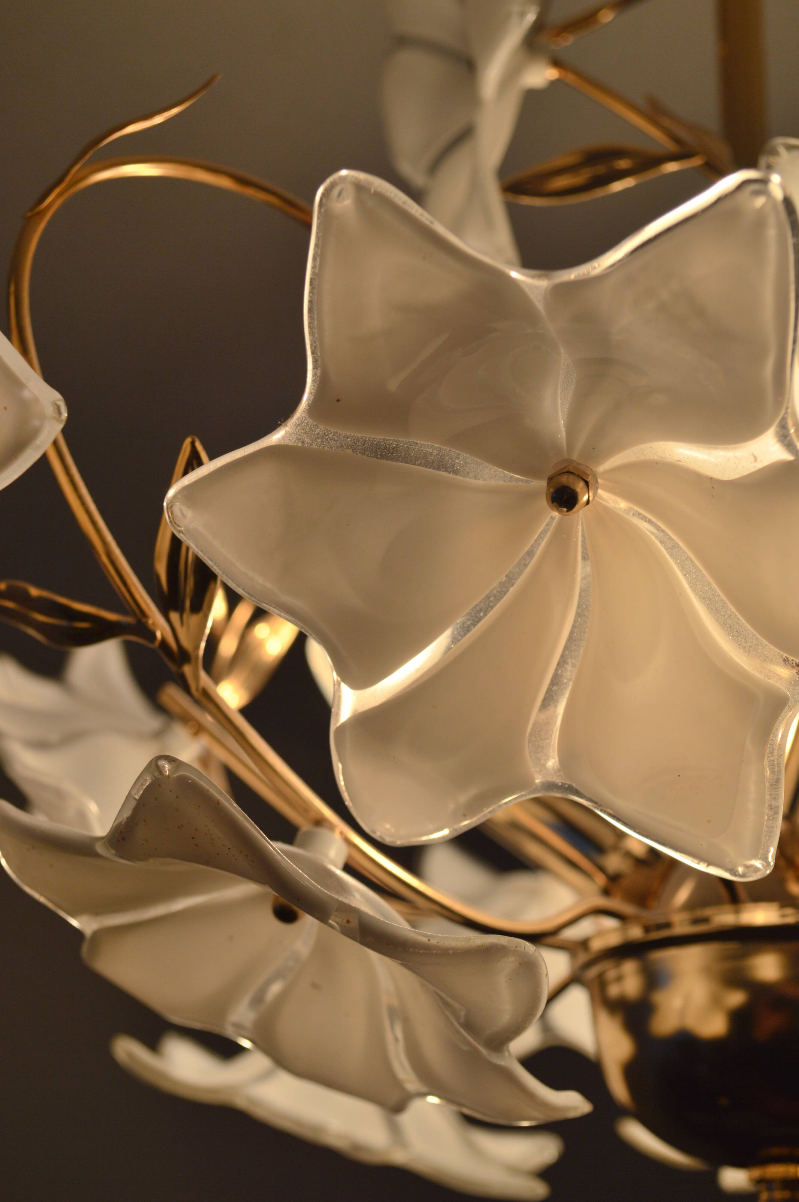 Italian lamp design glass flowers of the 70s