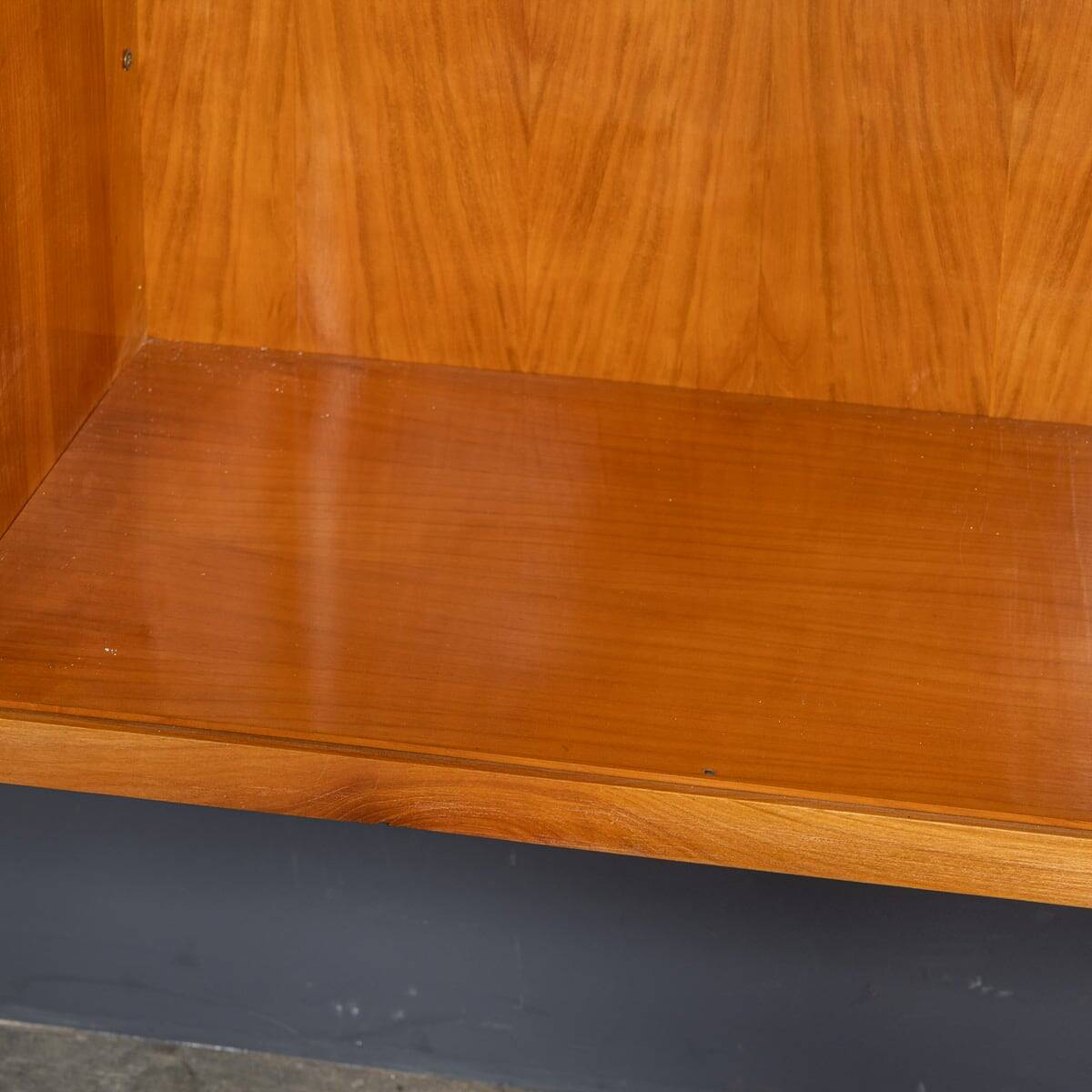 MID 20thC ITALIAN STRIPED WOODEN BUFFET BY PAOLO BUFFA c.1950