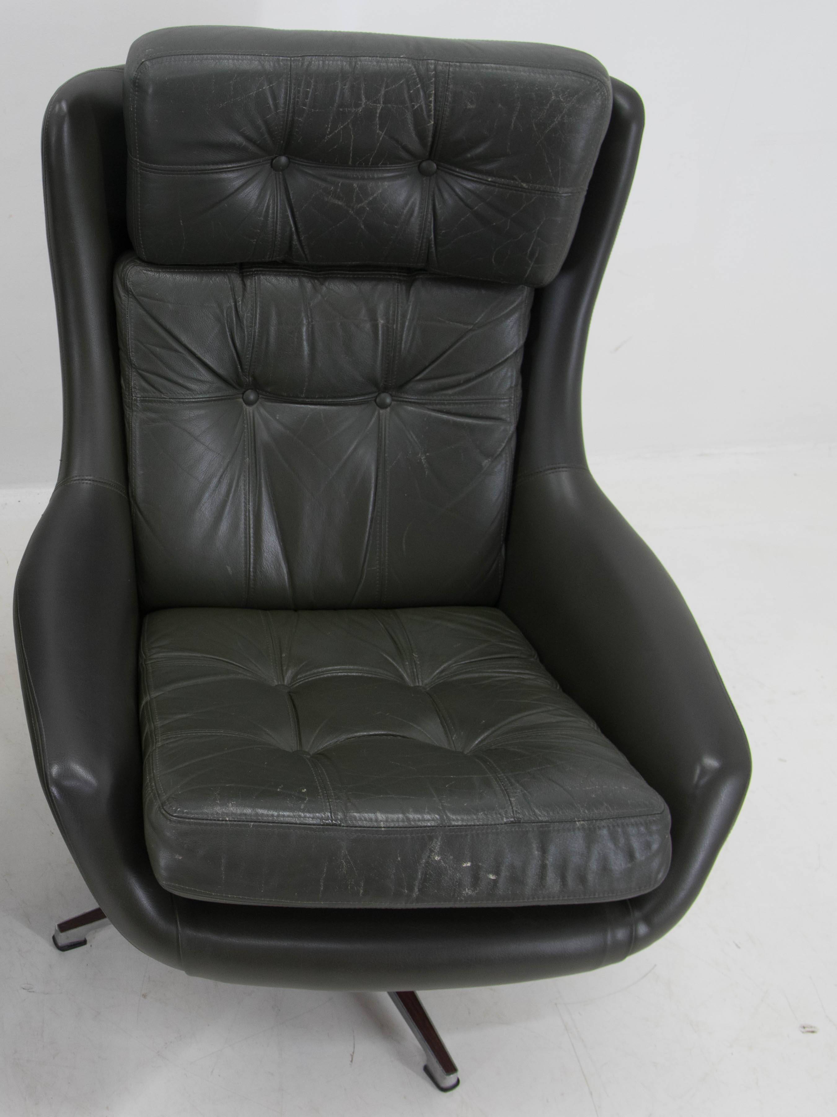 Midcentury Swivel Rocking Armchair, Peem, Finland, 1970s