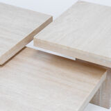 Un ensemble de 3 tables gigognes italiennes vintage en travertin