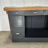 Zinc bar counter