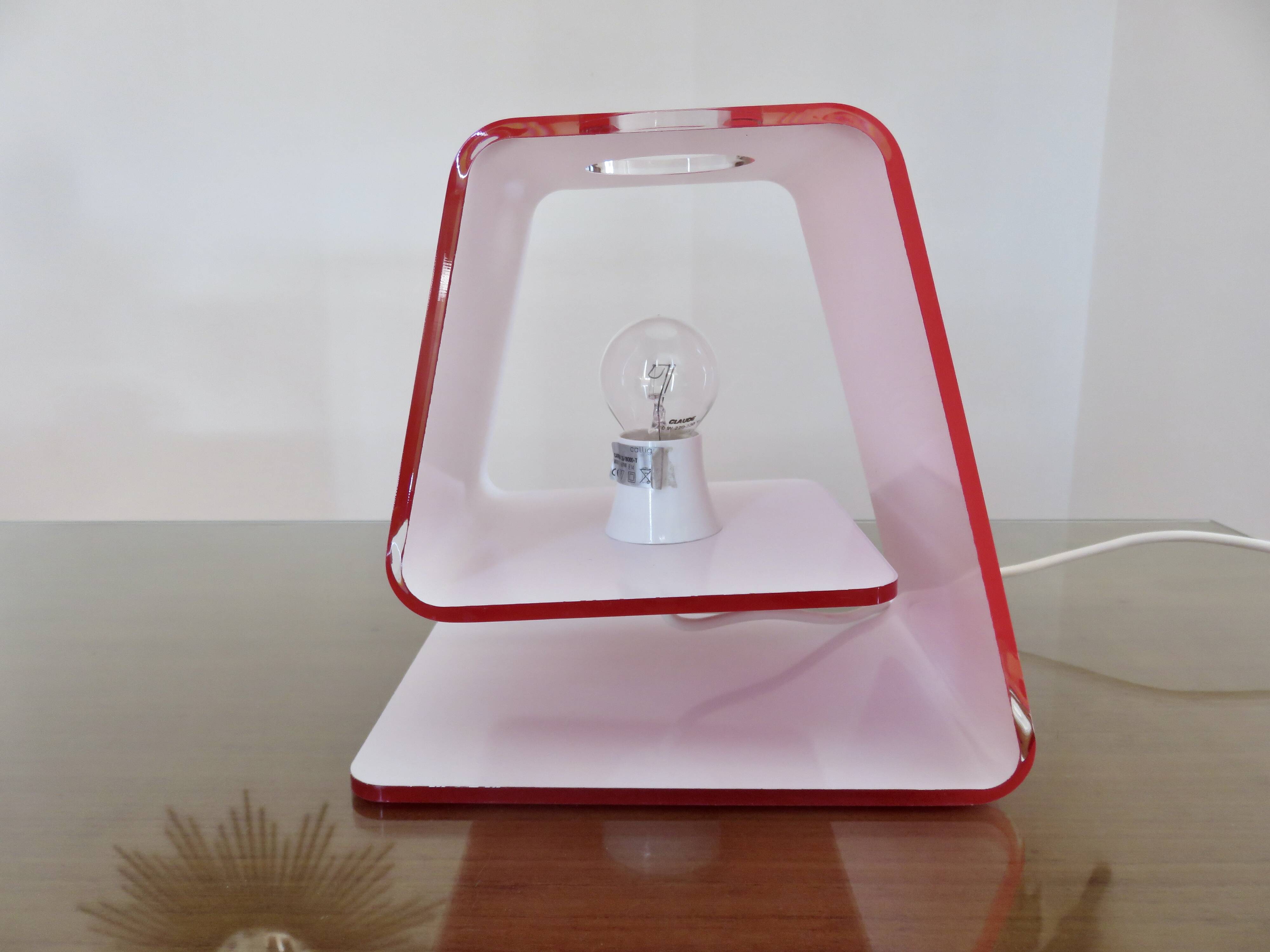 Calligaris luce lamp made in italy 2007 red plexiglass