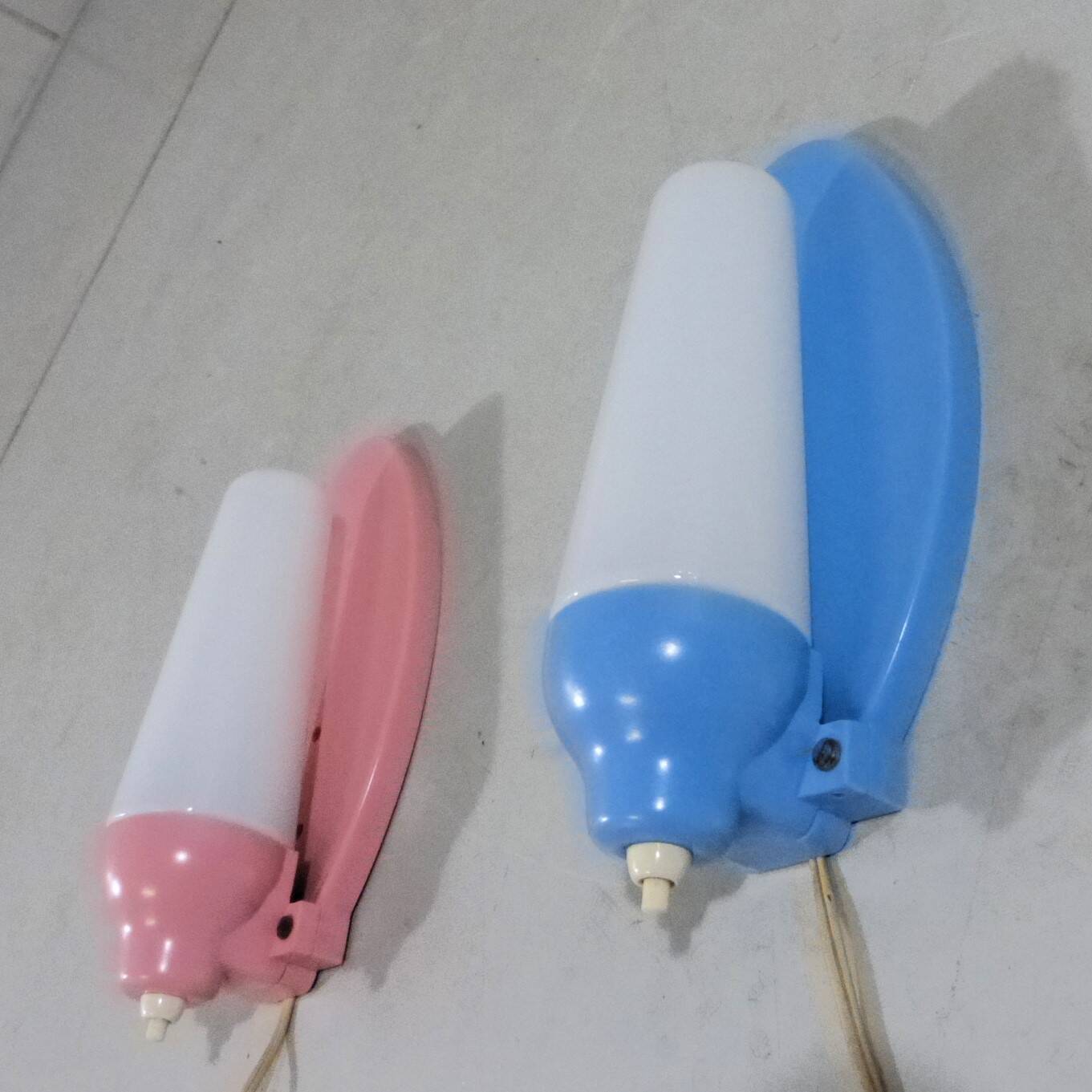 Set of 2 Wall lamps pink & blue 1950’s