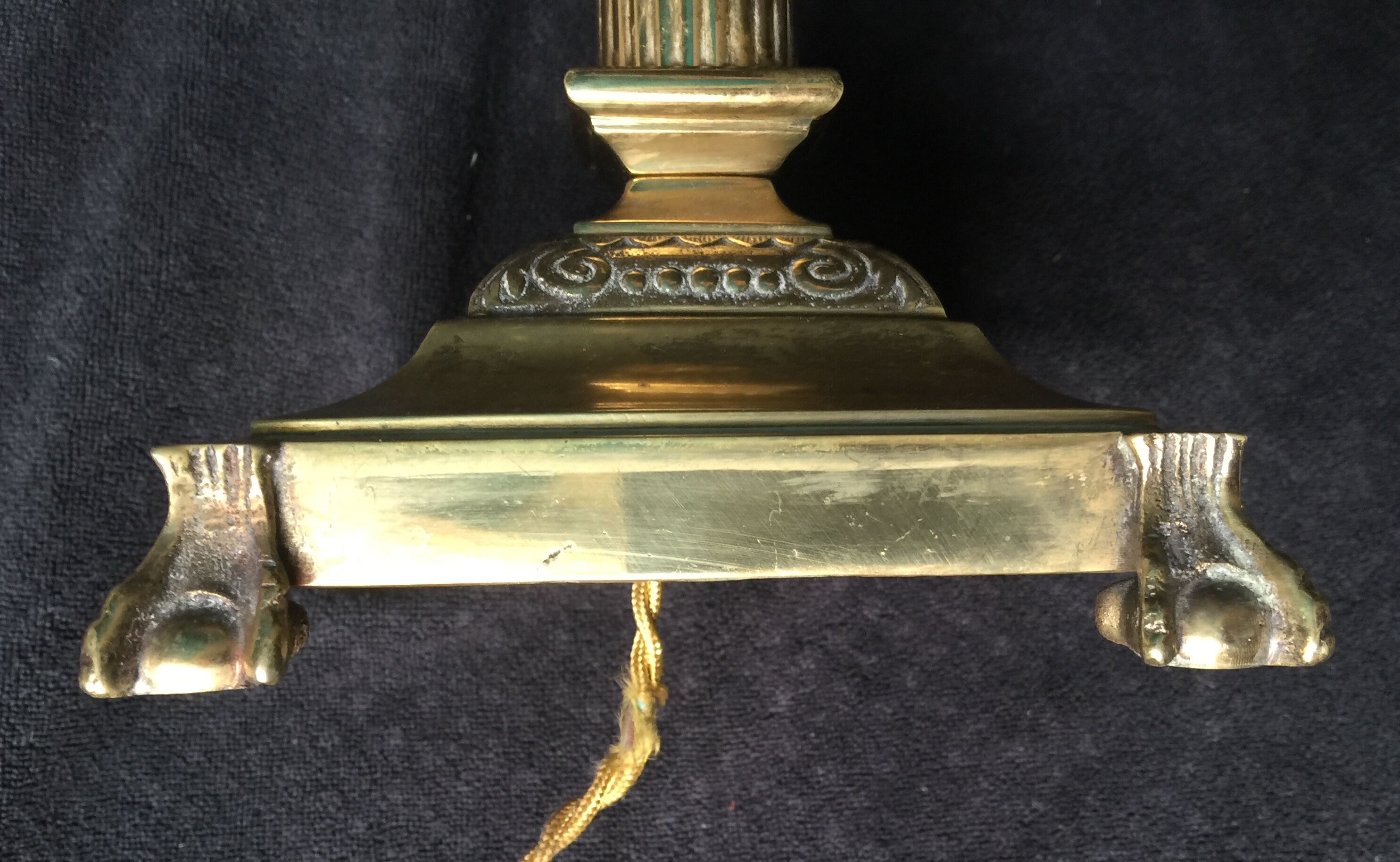 Bronze lamp foot fluted barrel with capitals