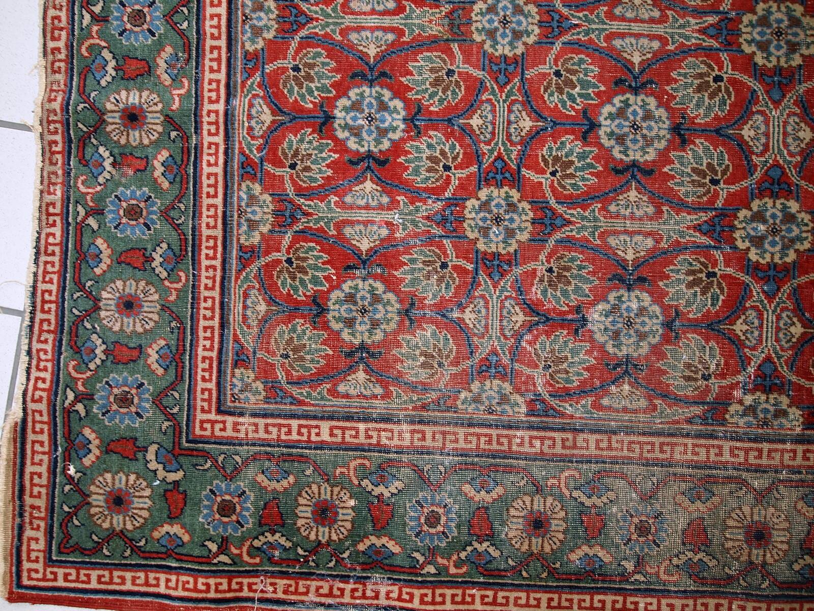 Tapis Antique Khotan d'Asie Centrale, Années 1900, Élégance Authentique