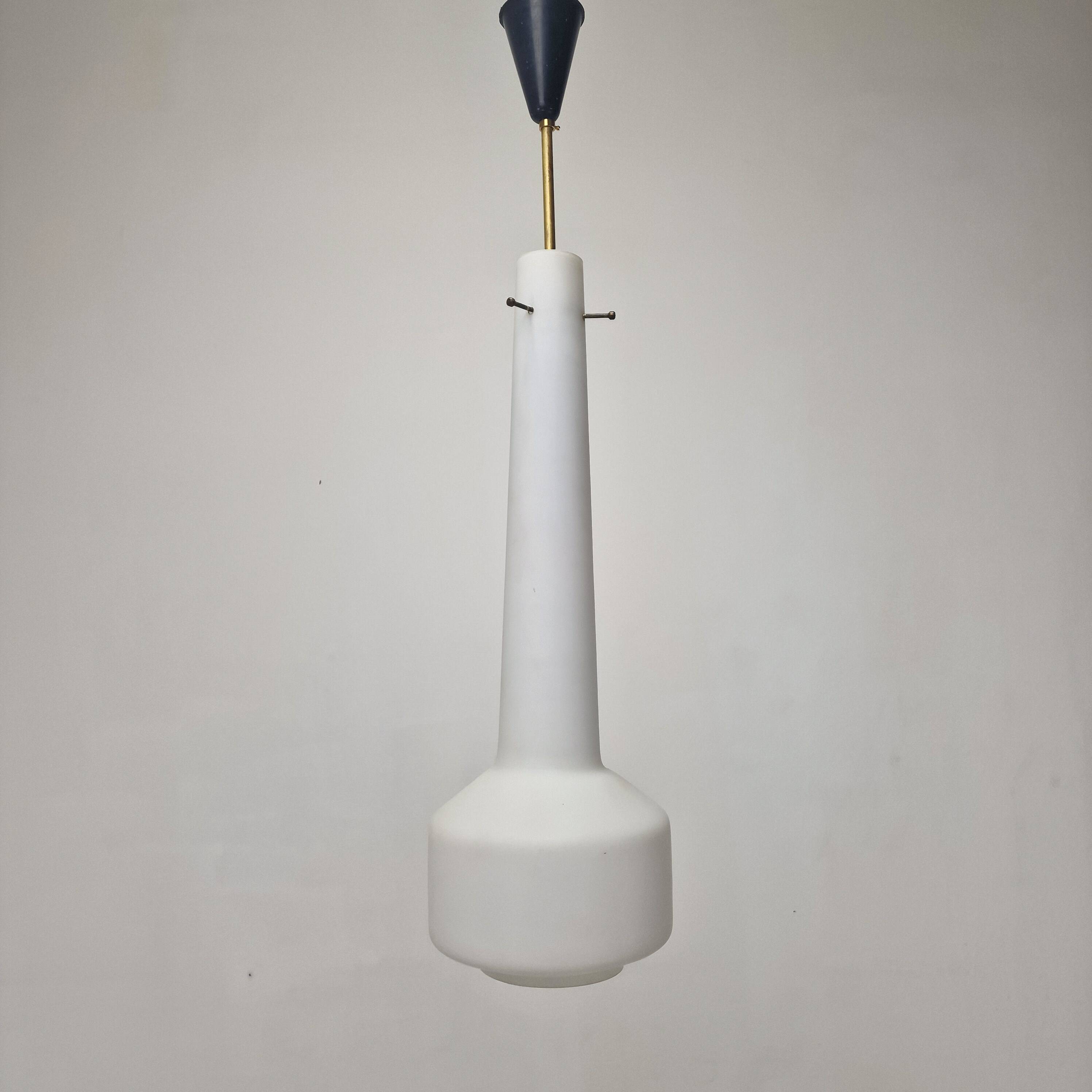 Stilnovo Pendant in Milk Glass and Brass, Italy 1960's