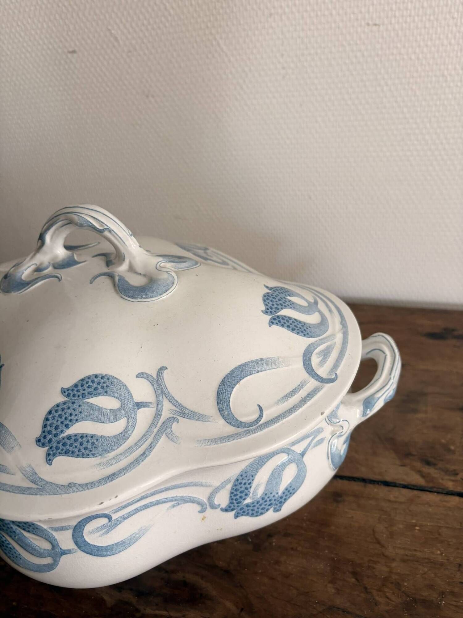 Antique Tircis Soup Tureen Sarreguemines Utzschneider & Cie Art Nouveau Earthenware