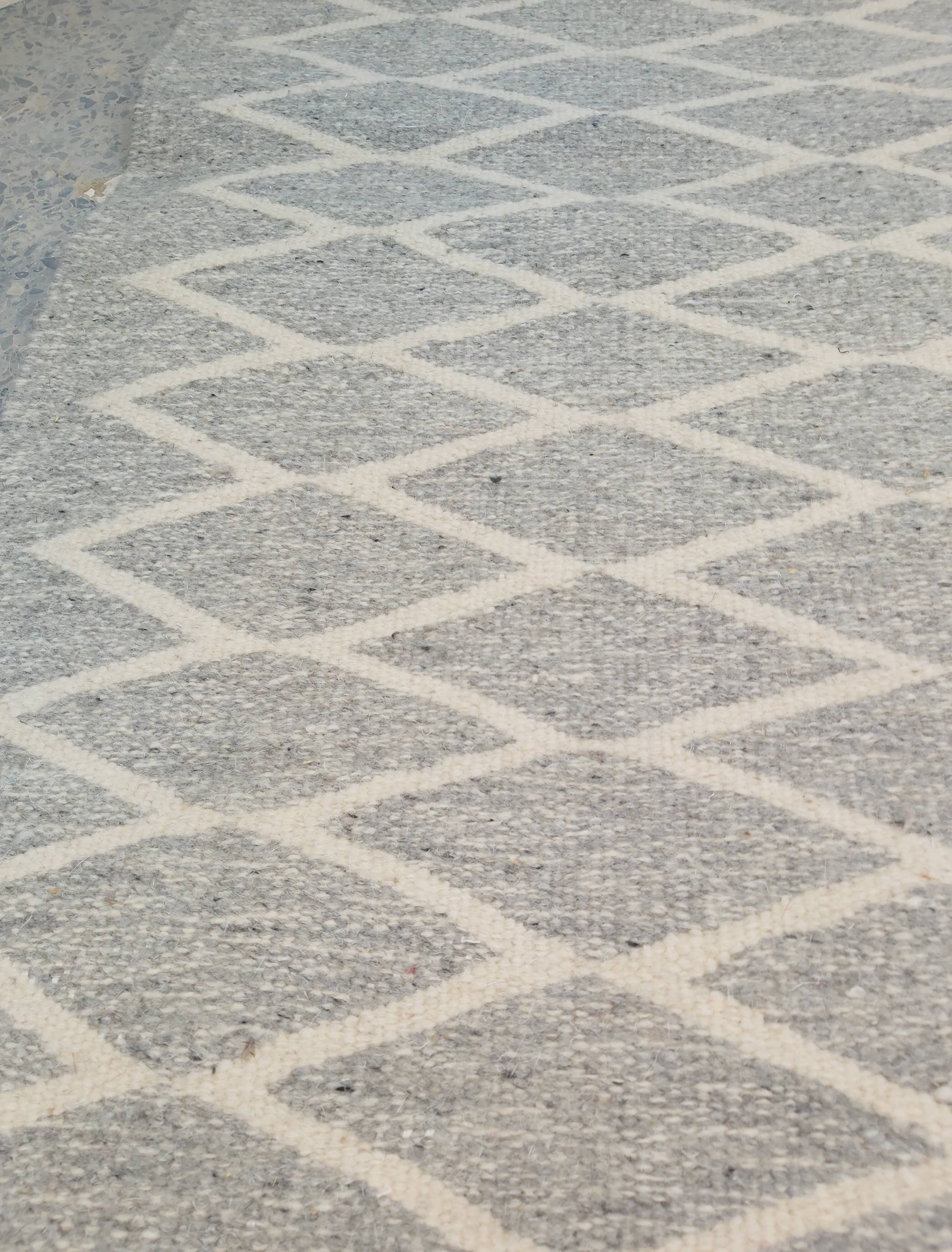 Carpet margoum gray and beige Berber