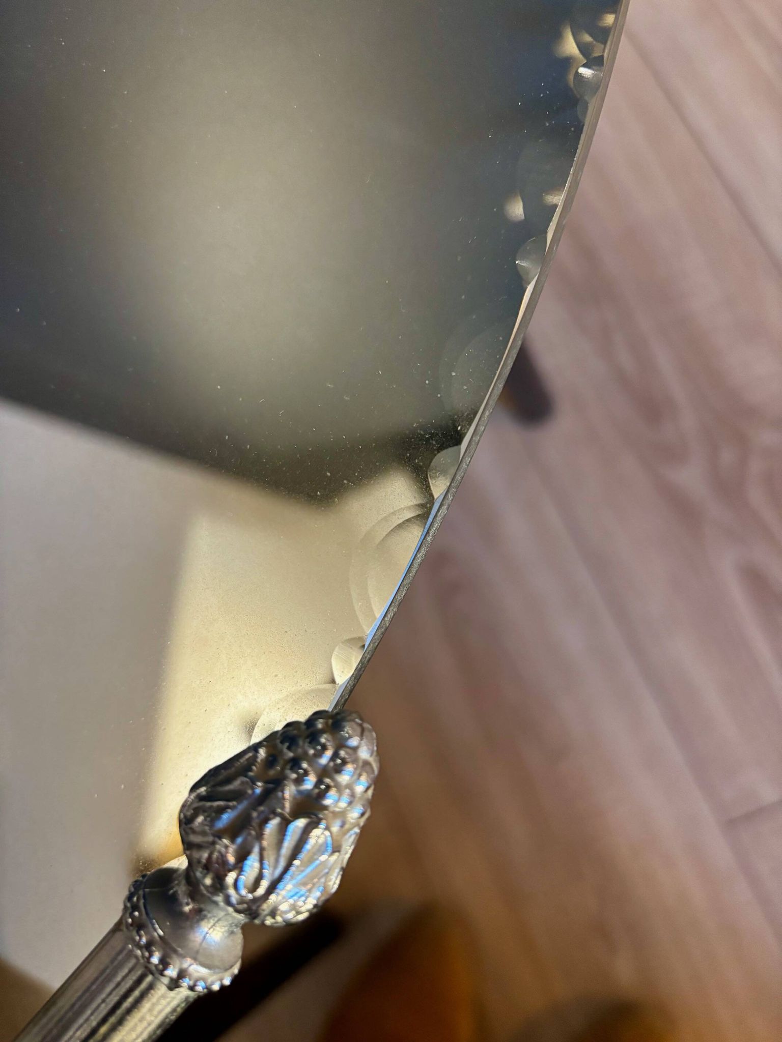 Oval beveled mirror
