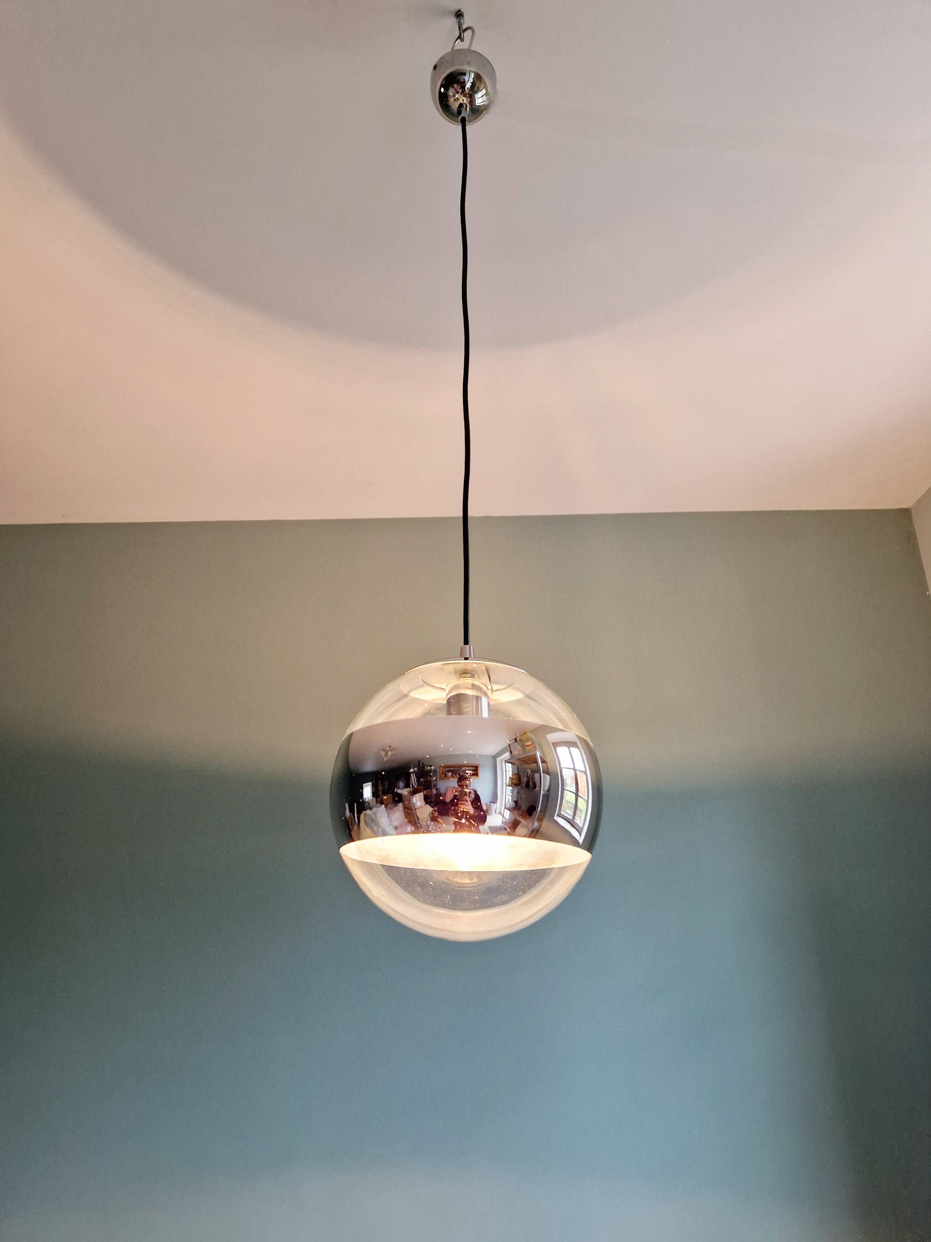 Space Age pendant light in clear glass and chrome, 70s
