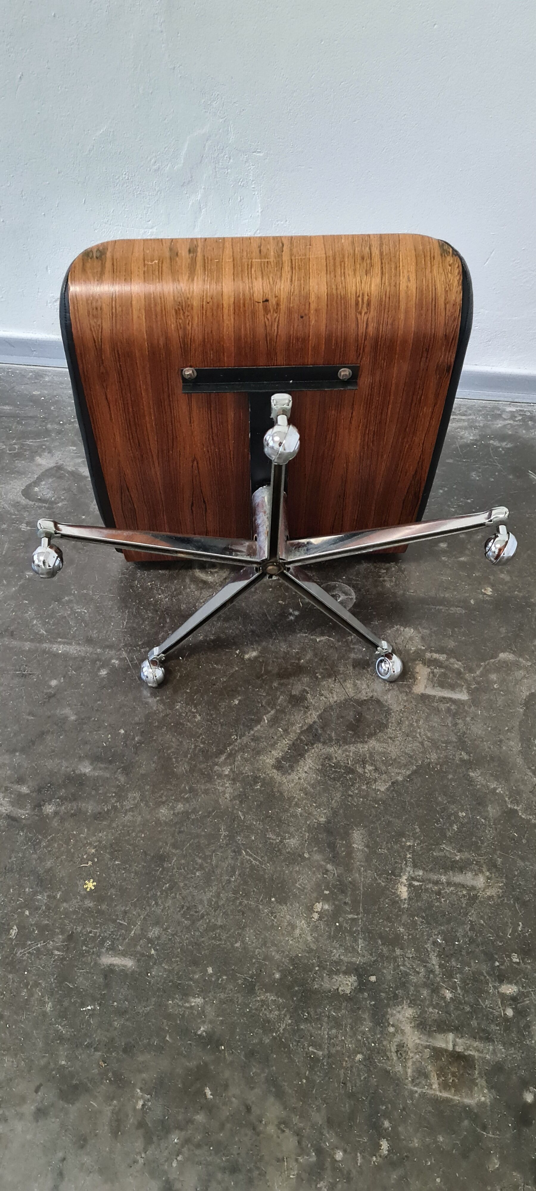 Vintage Mid century Ottoman