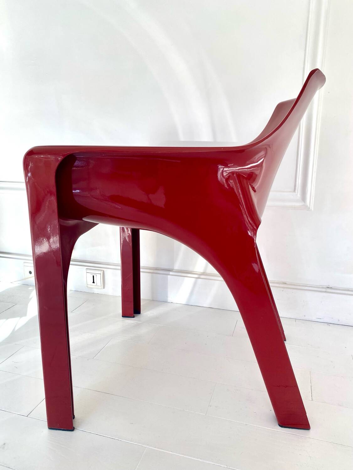 Vico MAGISTRETTI for Artemide, Armchair, model "GAUDI"
