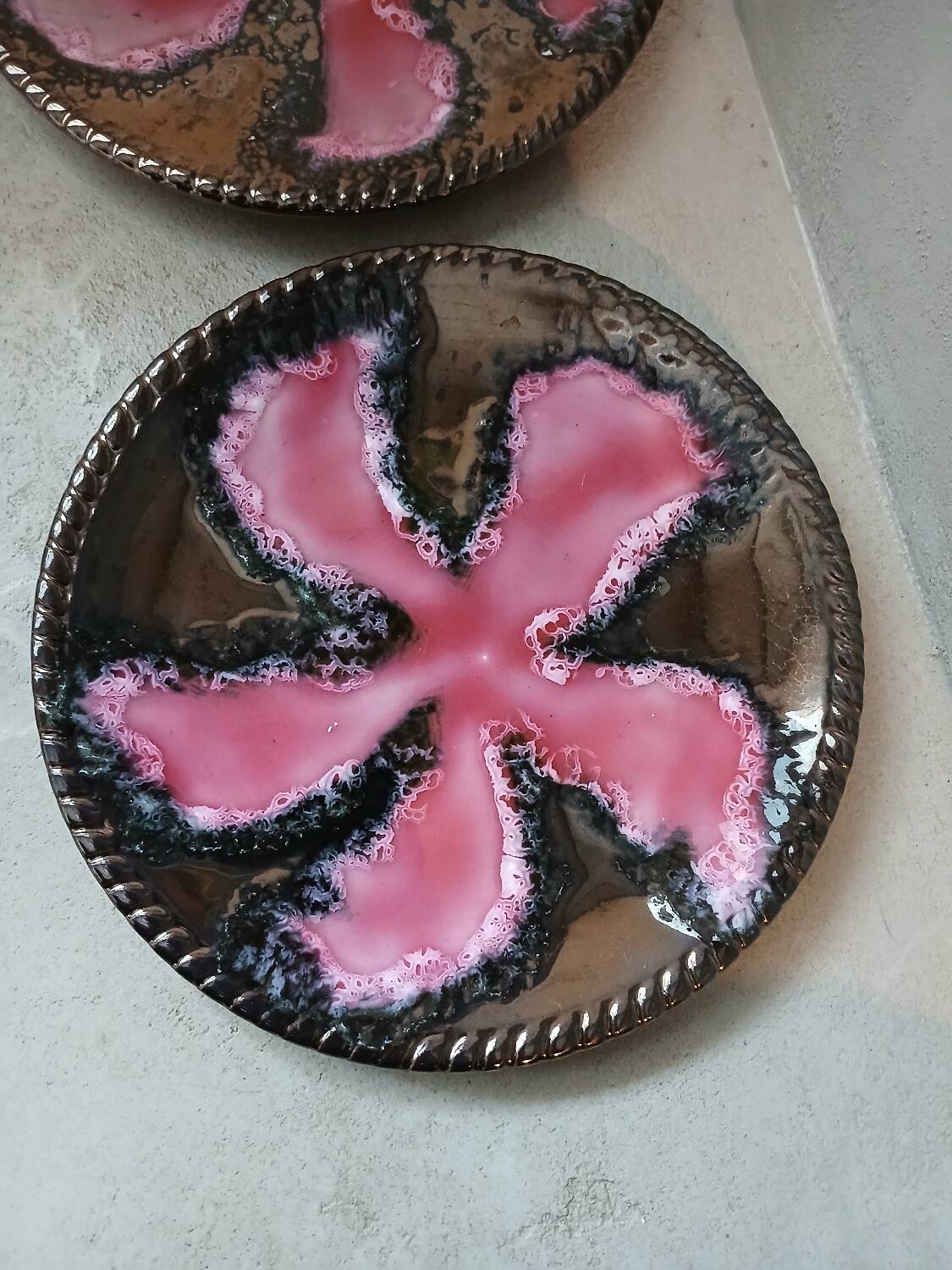 2 vintage cups and saucers