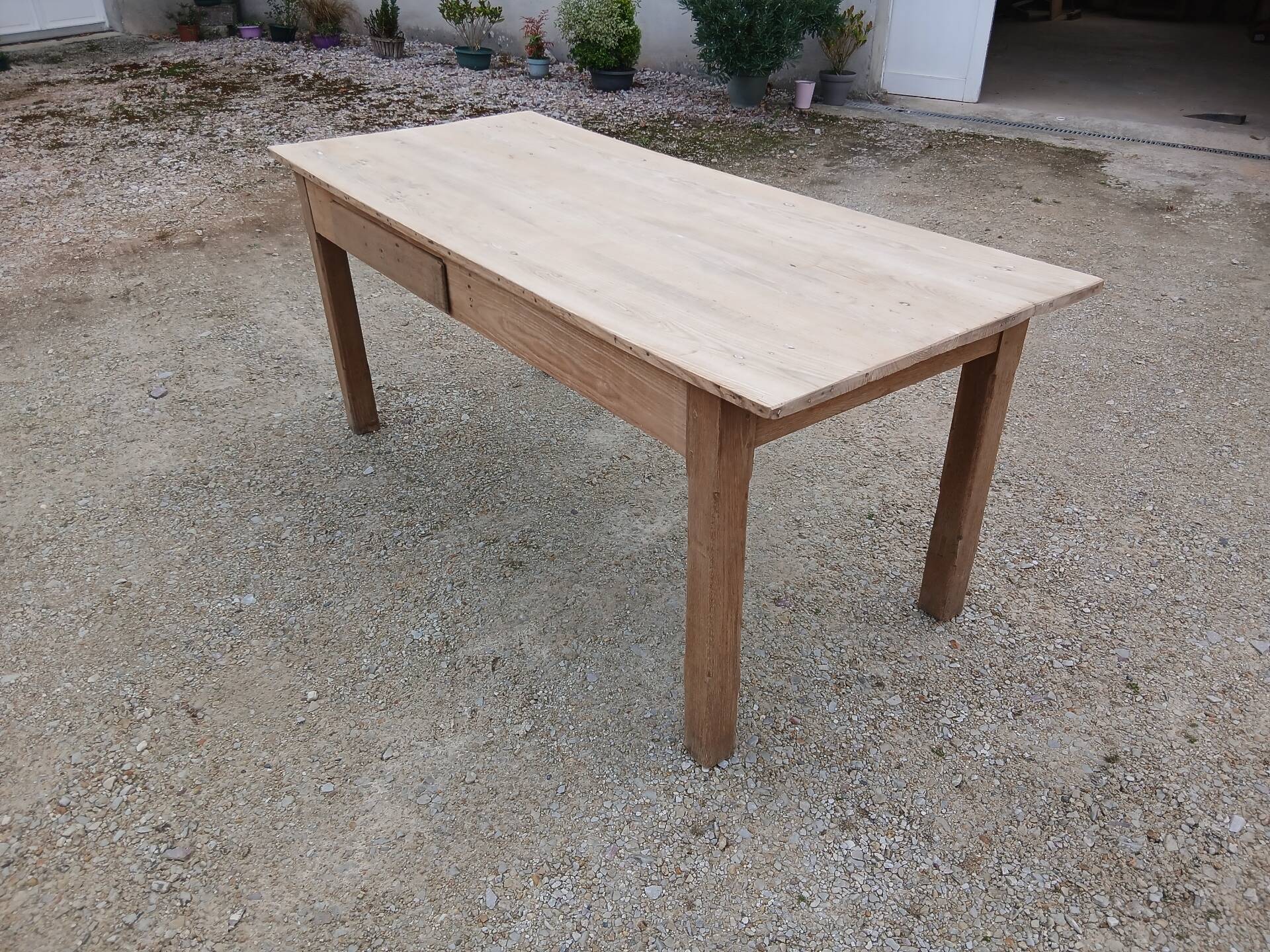 Table de ferme vers 1800