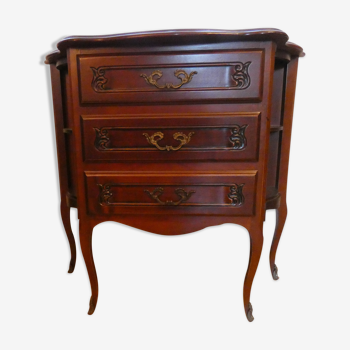 Louis XV jumping chest of drawers