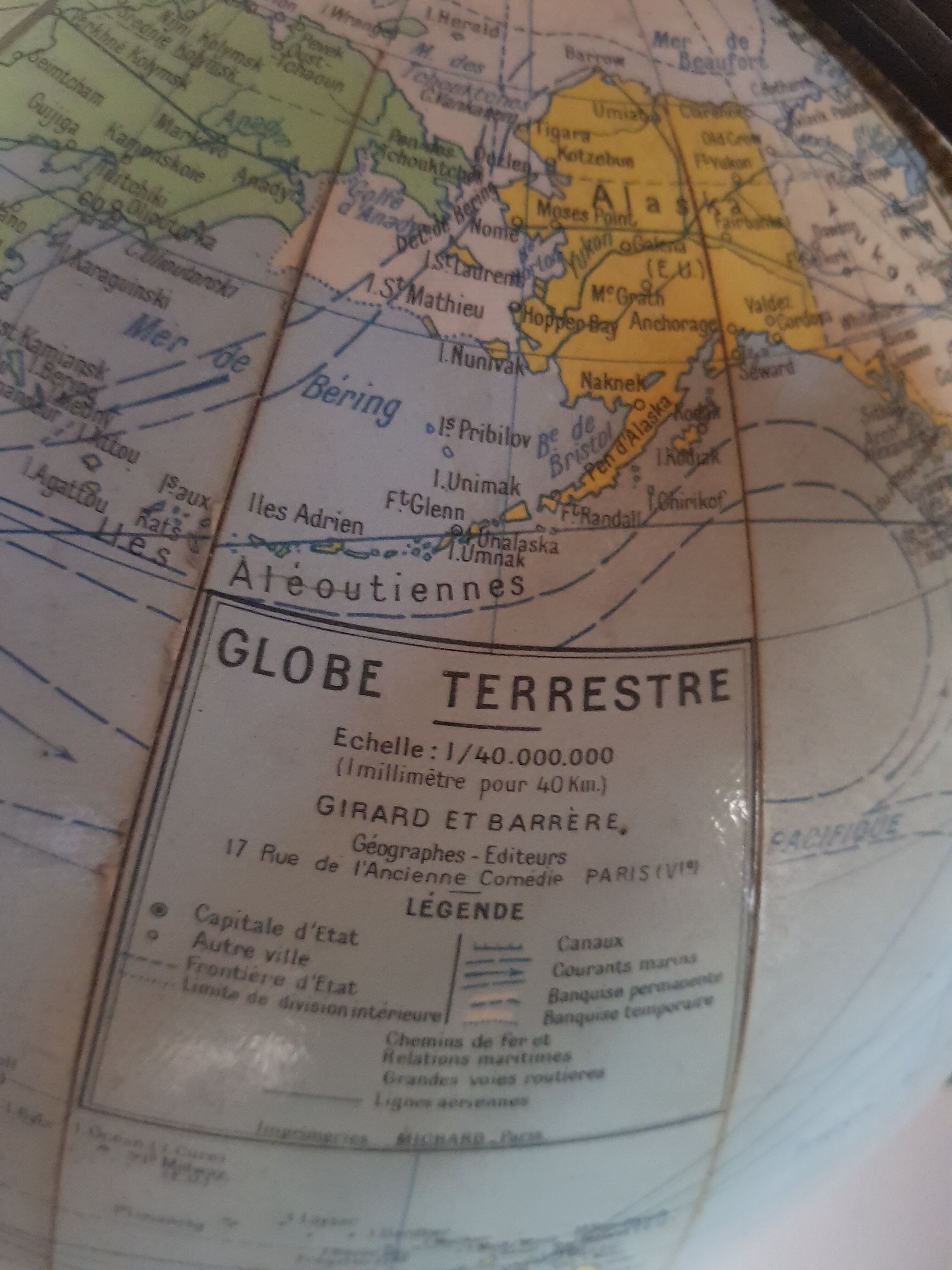 Globe Terrestre "Girard et Barrere" Paris