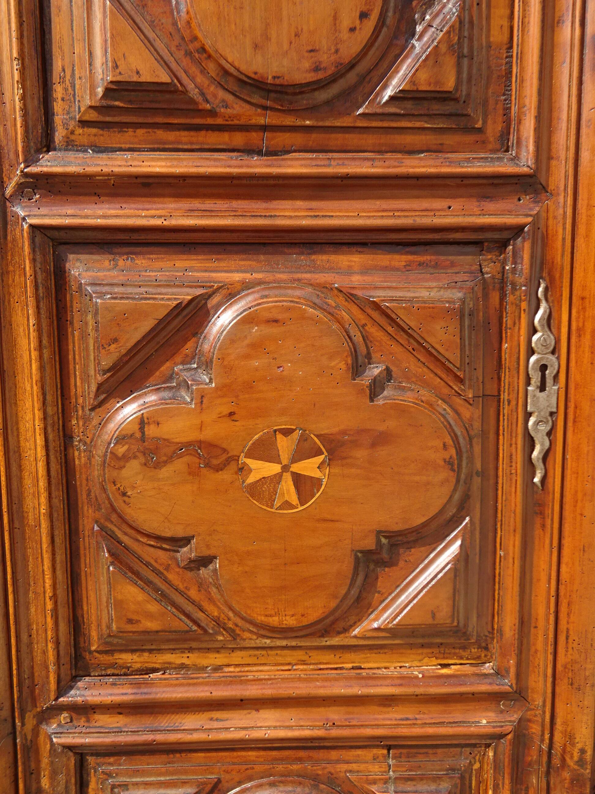 Antique Louis XIII wardrobe in solid walnut
