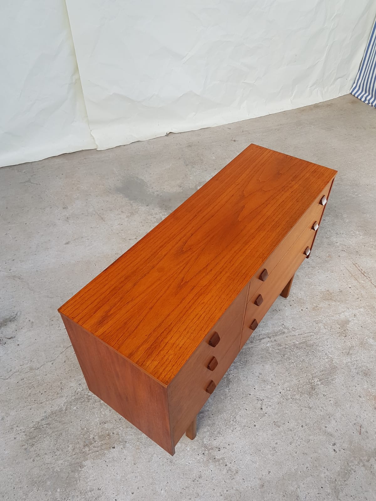 Dresser in teak