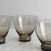 4 verres à eau en verre fin fumé