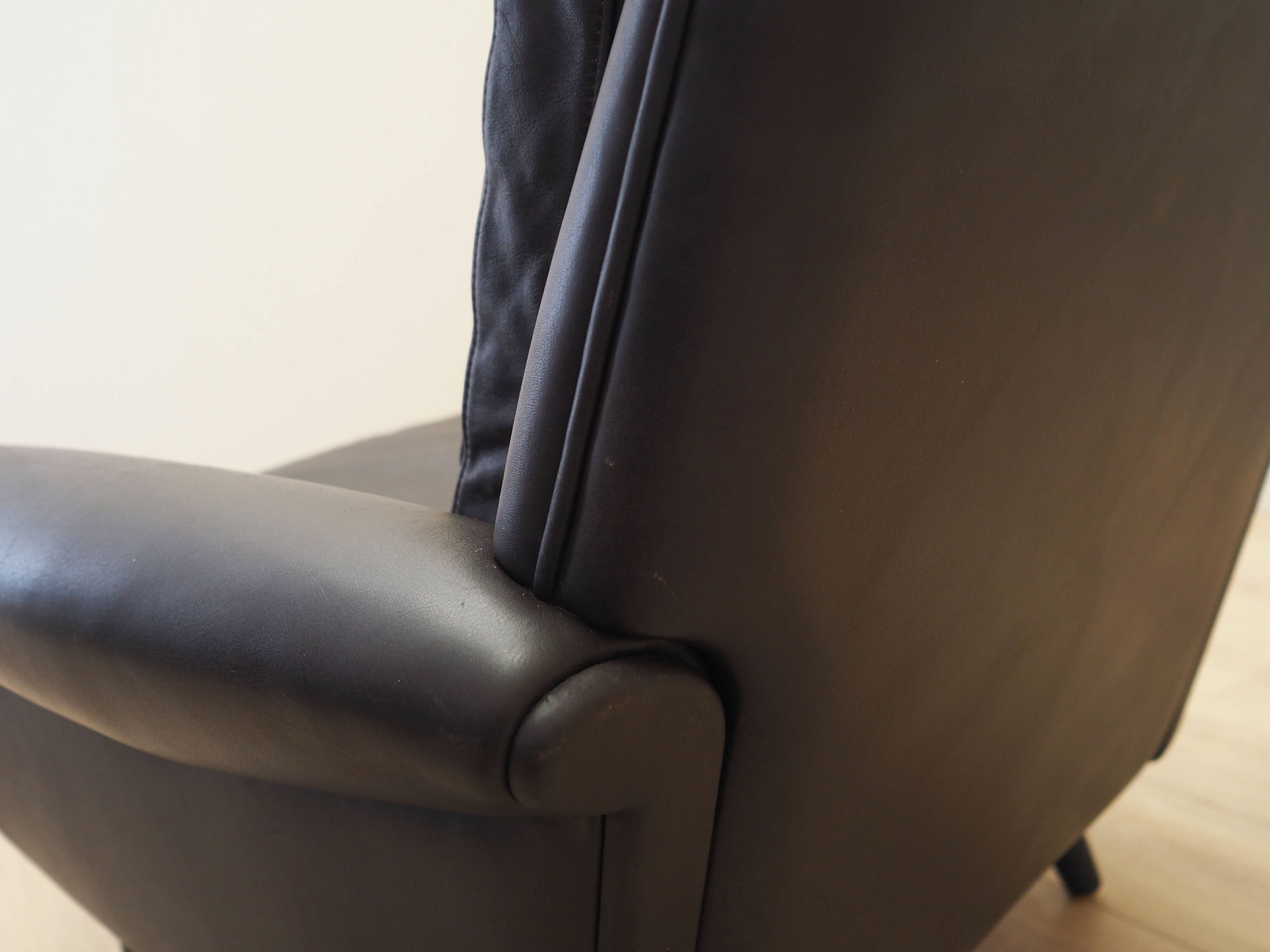 Fauteuil en cuir marron, design danois, années 1960, designer : Aage Christiansen.