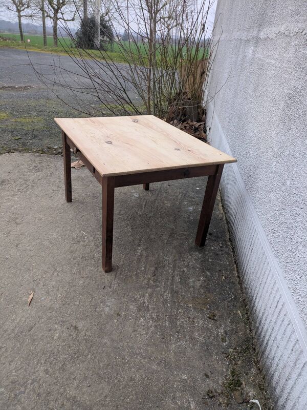 Table basse de ferme