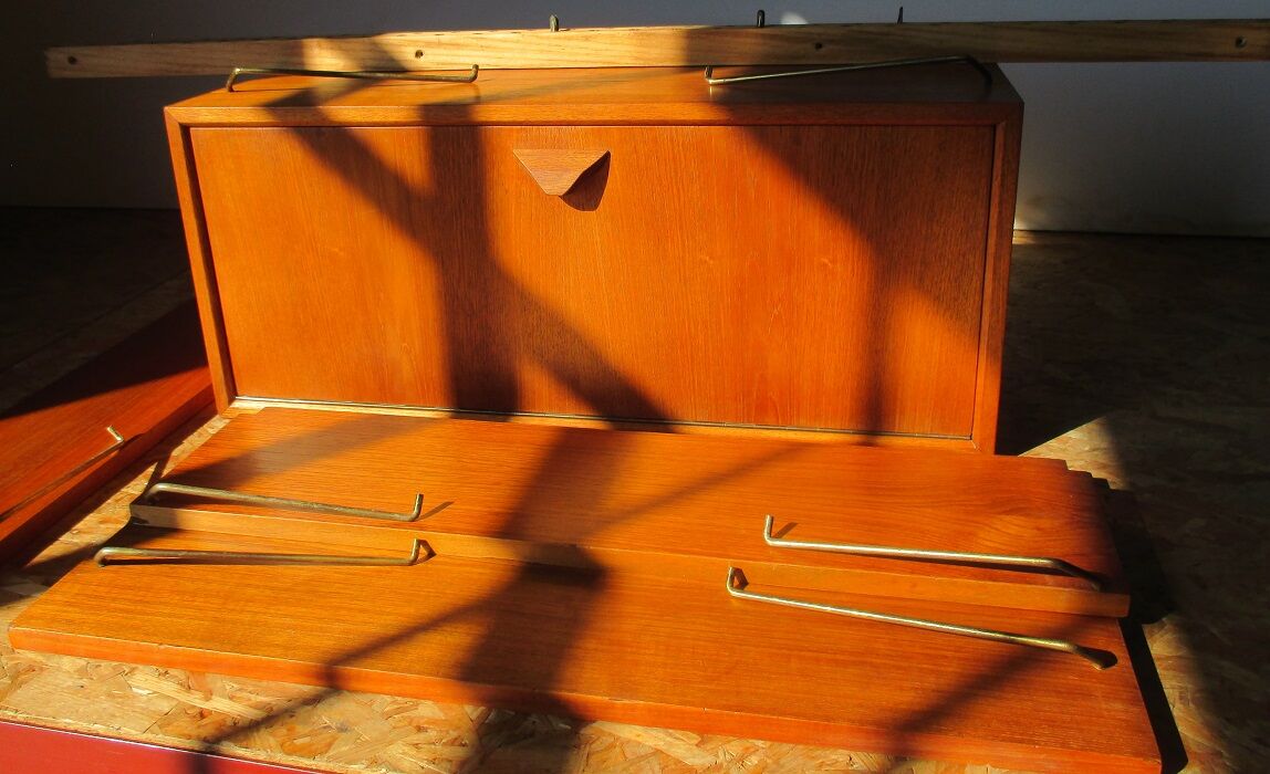 Poul Cadovius system library