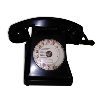 Black bakelite phone