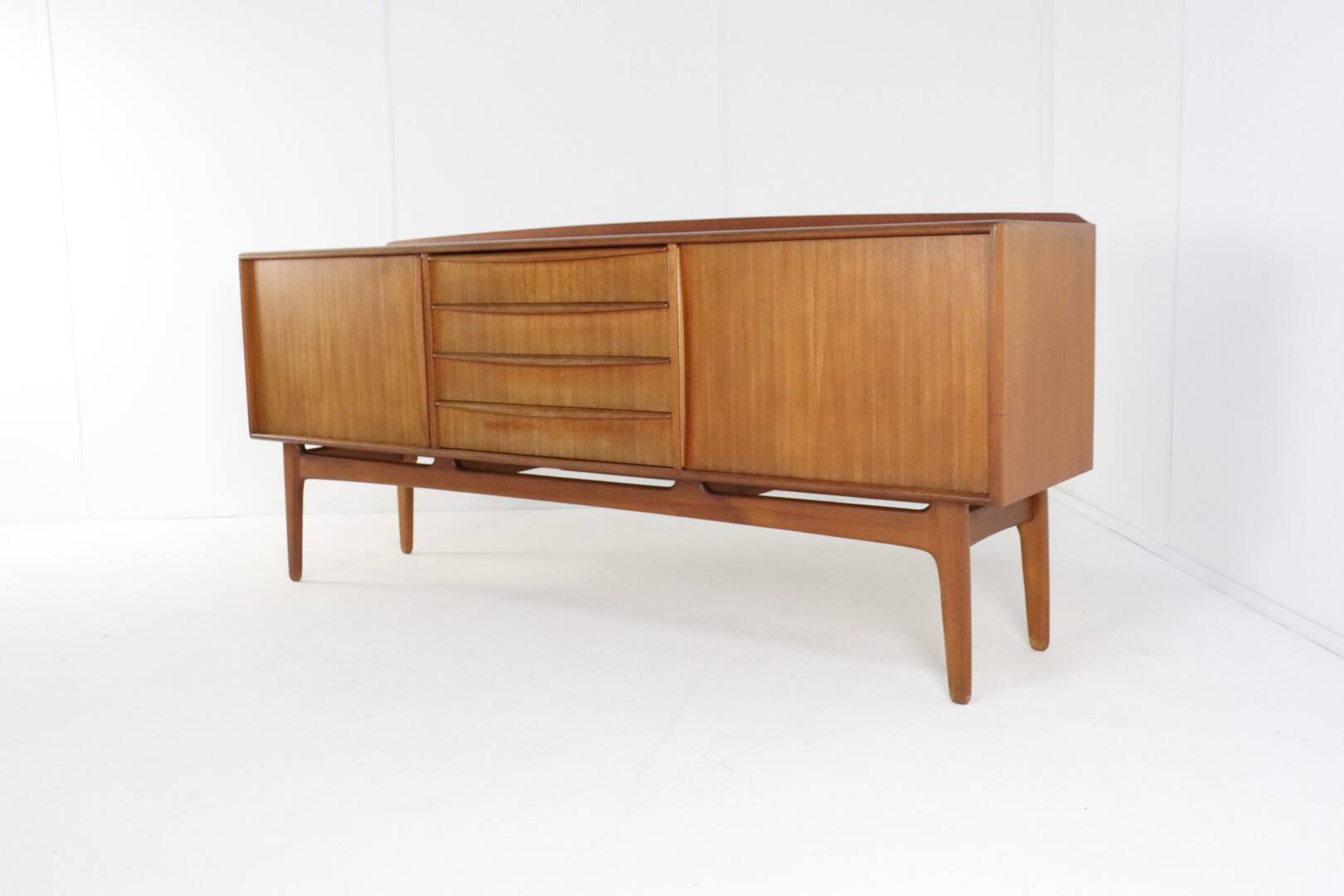 Sideboard Svend Aage Madsen for K. Knudsen & Søn