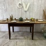Extendable farm table