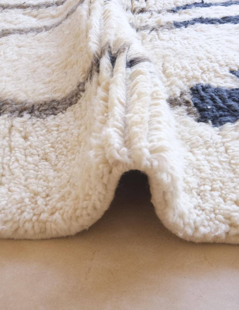 Small Beni Ouarain Rug - 147 x 106 cm