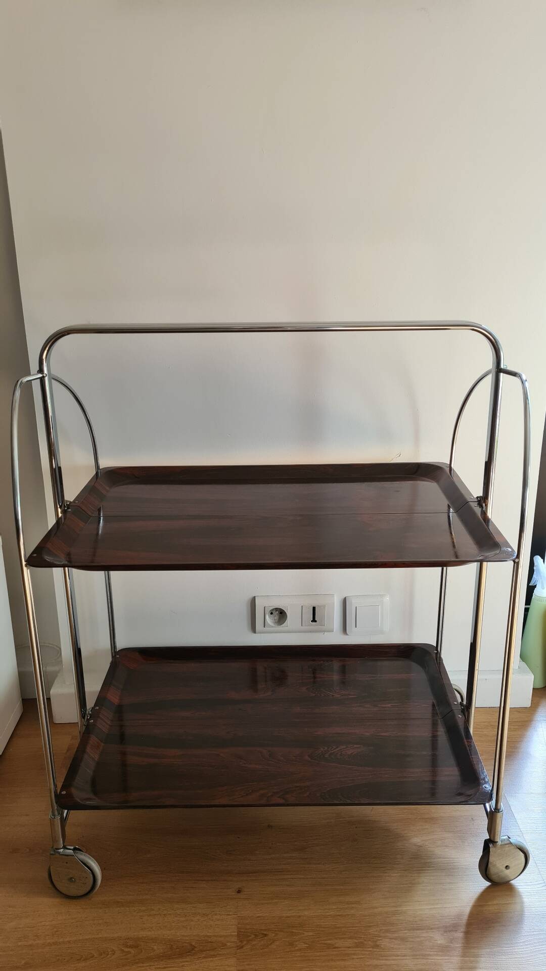 Desserte, mini bar ou chariot de service sur roulettes années 70
