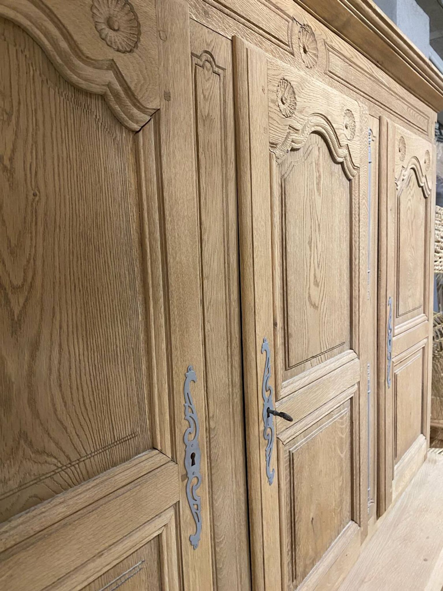Louis XV style two-part buffet in raw wood