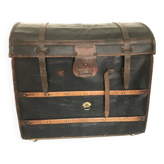 Stagecoach trunk, English trunk