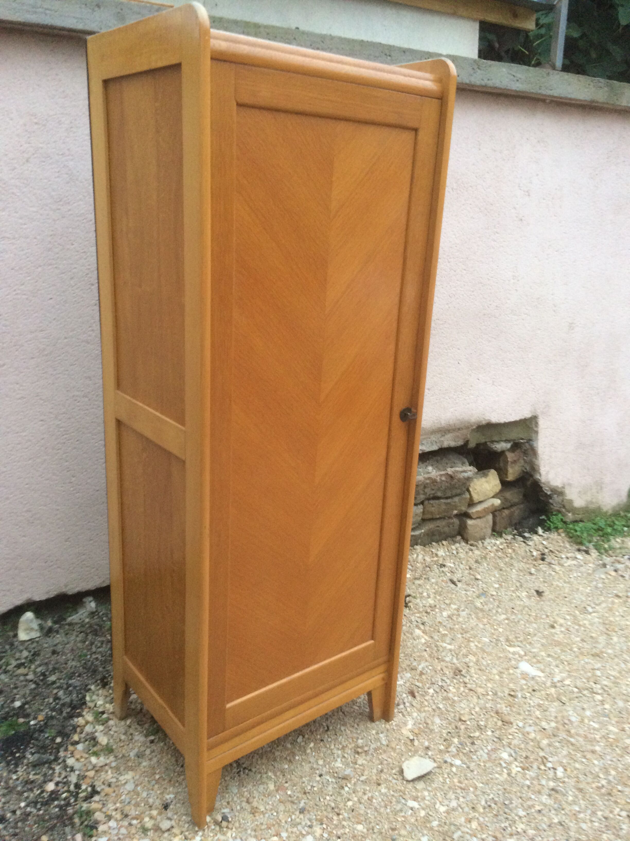 Armoire