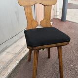 1chaise en chêne massif