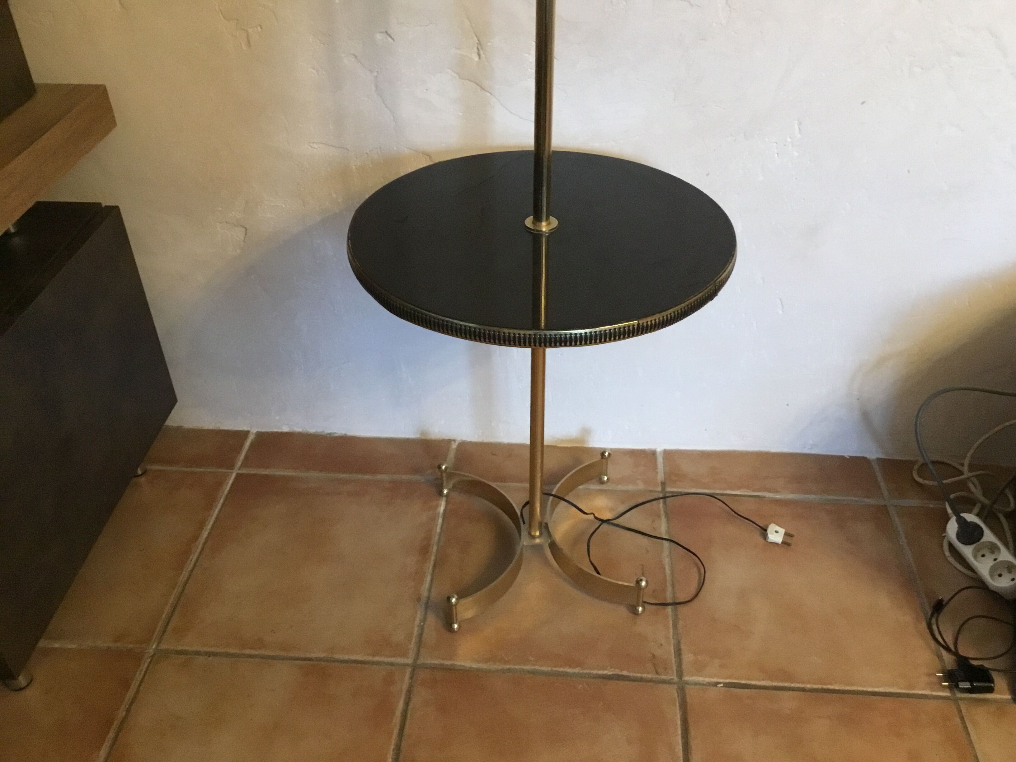 Guéridon lamp in Golden Brass and teak wood design 70