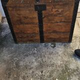Malle en bois ancien