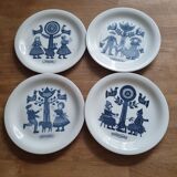 4 plates